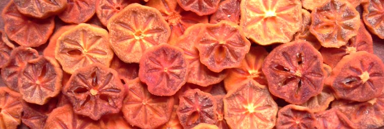 dried persimmon slices